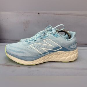 New Balance Fresh Foam 680v8 Women’s Size 10B Blue White Green Running Shoes EUC